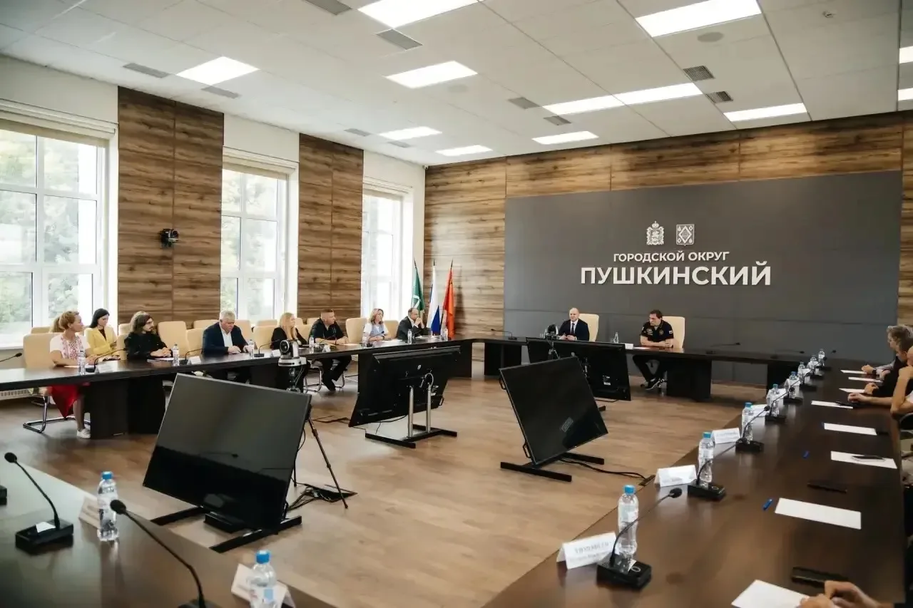 Сегодня работаем в Пушкино. Вместе с главой округа Максимом Красноцветовым  встретились...