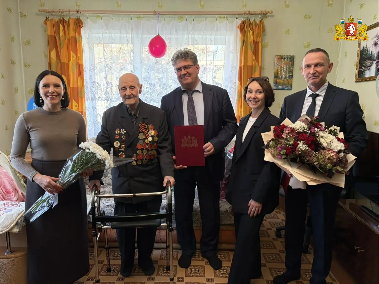 Участник Великой Отечественной войны Алексей Быков из Богдановича отмечает столетний юб...