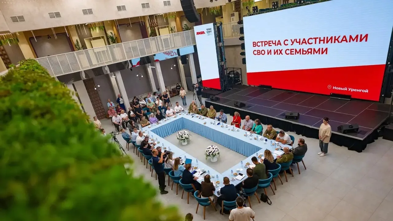 Губернатор Ямала  встретился с участниками СВО в шести муниципалитетах