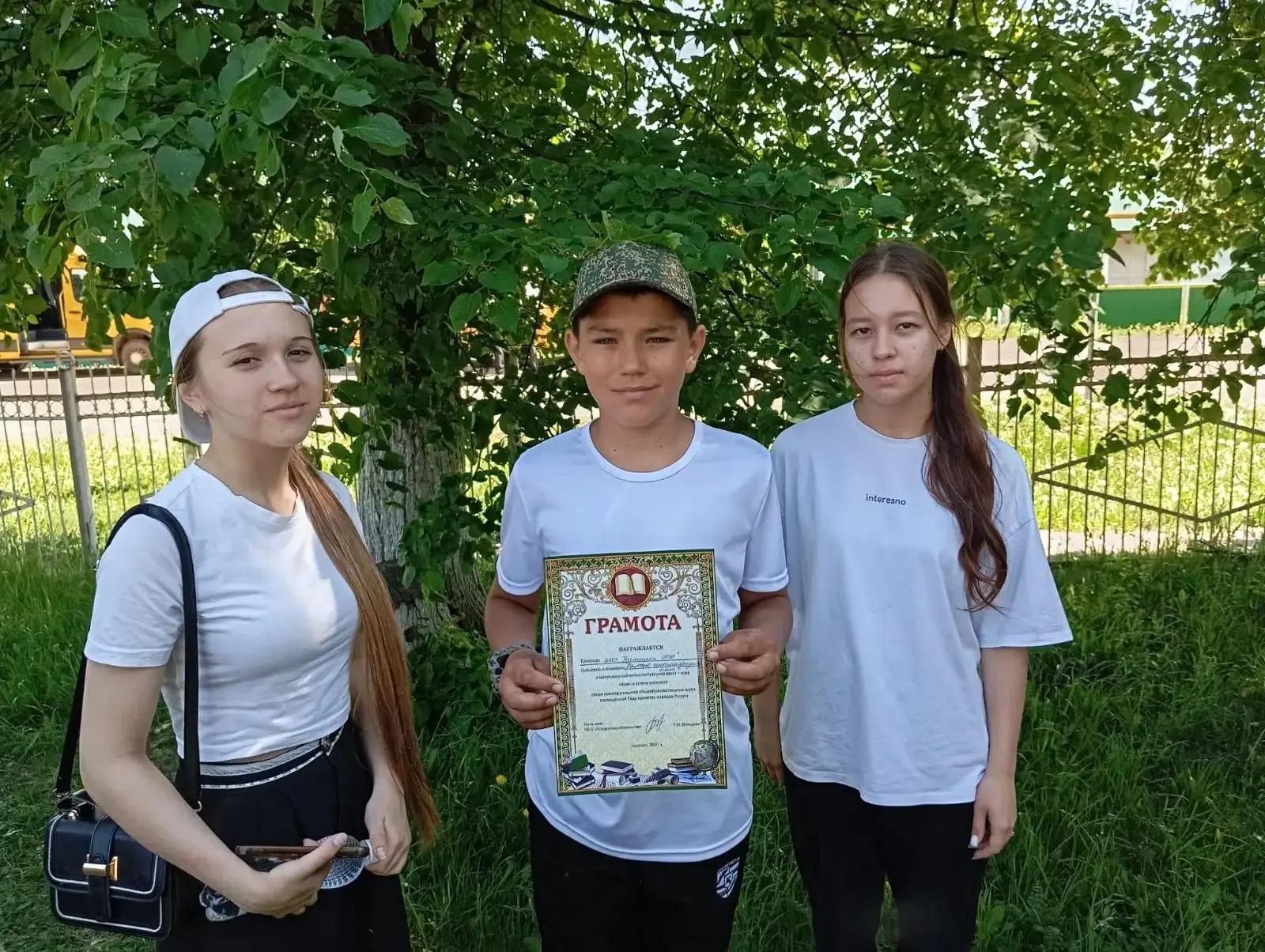 Буген Күҗәкә мәктәбе укучылары "Экологик квест-уен" да катнаштылар. Укучылар "Иң интеллектуаль коман