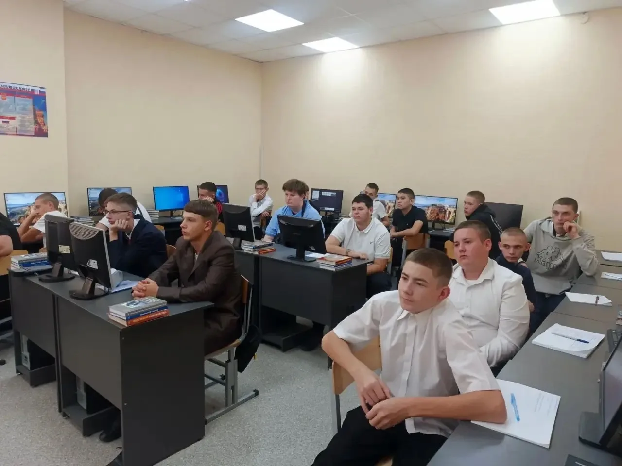 🕯️3 сентября - день Победы над милитаристской Японией и окончания Второй мировой войны...