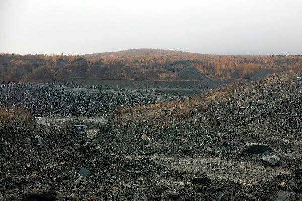 ГОК на Железном кряже запустят в 2027 году.  🔹 Компания "Висмут" (входит в ГК "Горнорудный Майнинг",