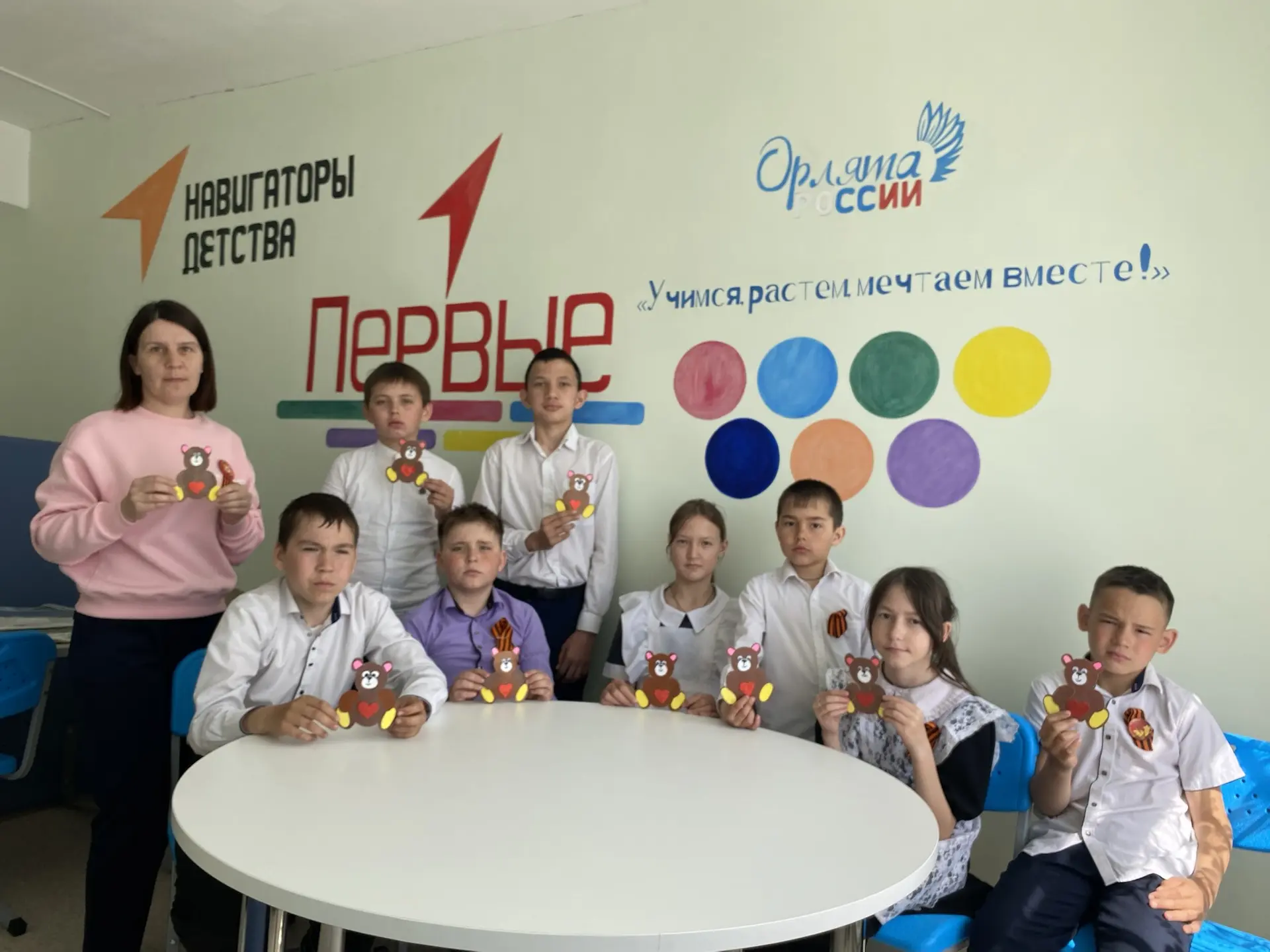 🇷🇺«Маленький символ большой Победы»🎖 
 
💥В преддверии 9 Мая по всей стране проходит Всероссийска