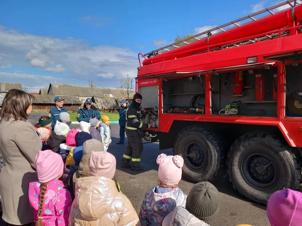🚒Пожарные в гостях у дошколят 🚒
