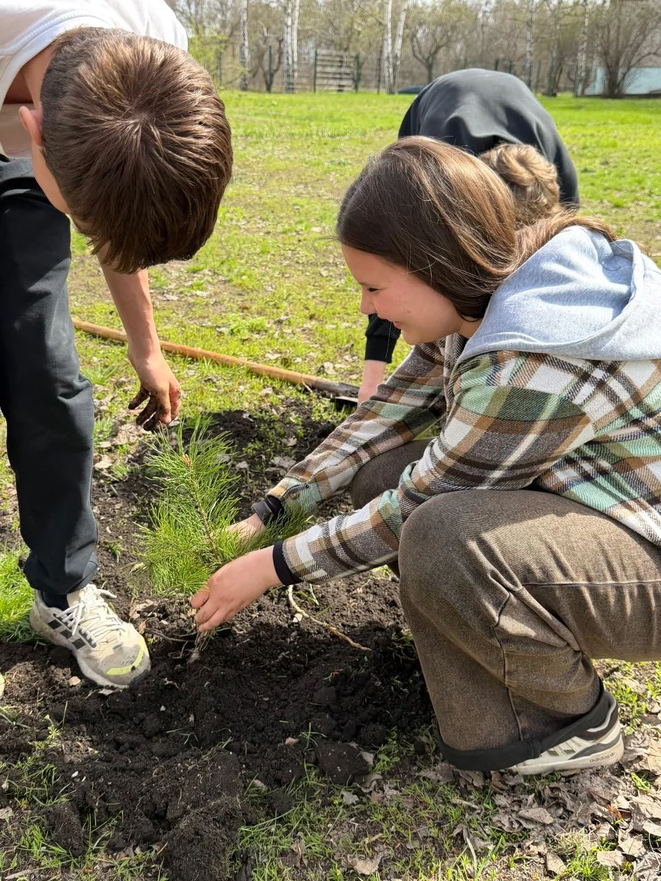 🌿🌳 «Сад Победы» 🌳🌿

В преддверии великого праздника — Дня Победы 🇷🇺✨ учащиеся нашей школы, вол