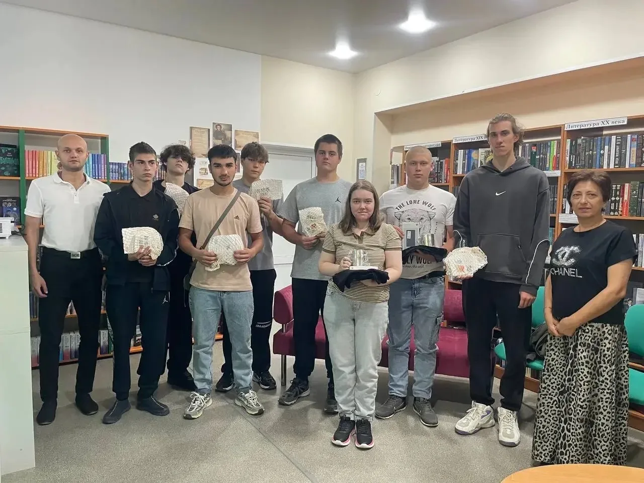 📍 Студенты Политехнического колледжа ХТУ приняли участие в адаптационном событии проек...