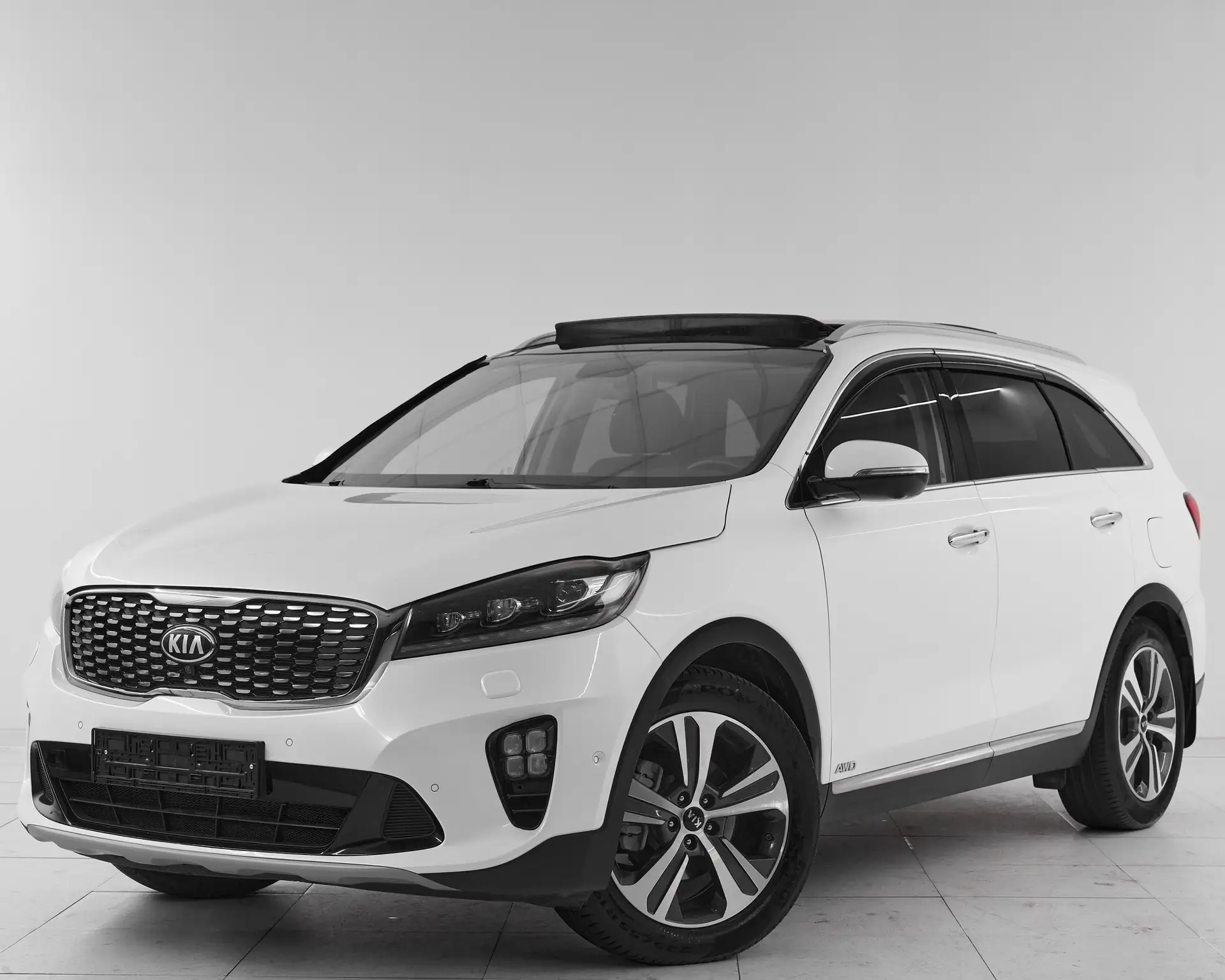 В НАЛИЧИИ Kia Sorento III Prime Рестайлинг 2018 года в комплектации Premium с пробегом