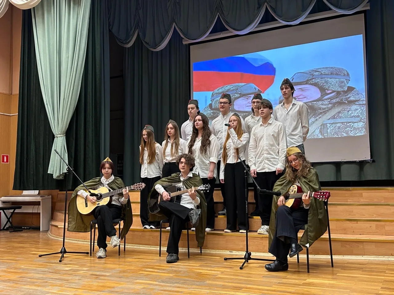 С Днем защитника Отечества!   🫡 В корпусе нашей школы по адресу ул. Санникова, 3к3 прошел традиционн