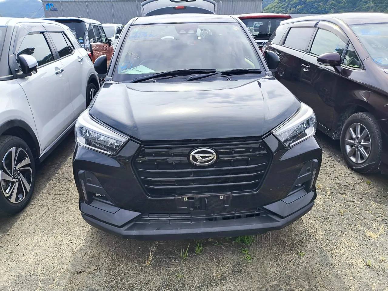 💥Поздравляем Николая из г. Благовещенск с покупкой Daihatsu Rocky 2021 года

- Объём: 1 литр, бензи