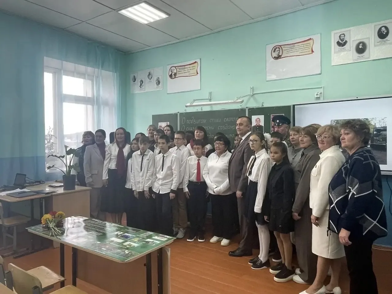 Первое сентября - всегда праздник, но сегодня для МБОУ СОШ №6 с.Миндяк он стал по-насто...