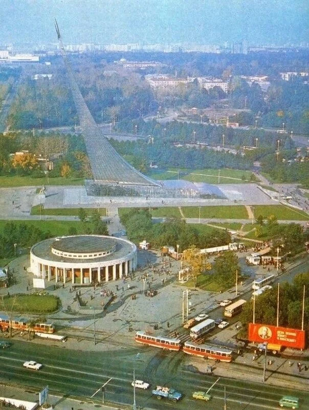 🤲Станция метро ВДНХ без палаток. 80-е годы
