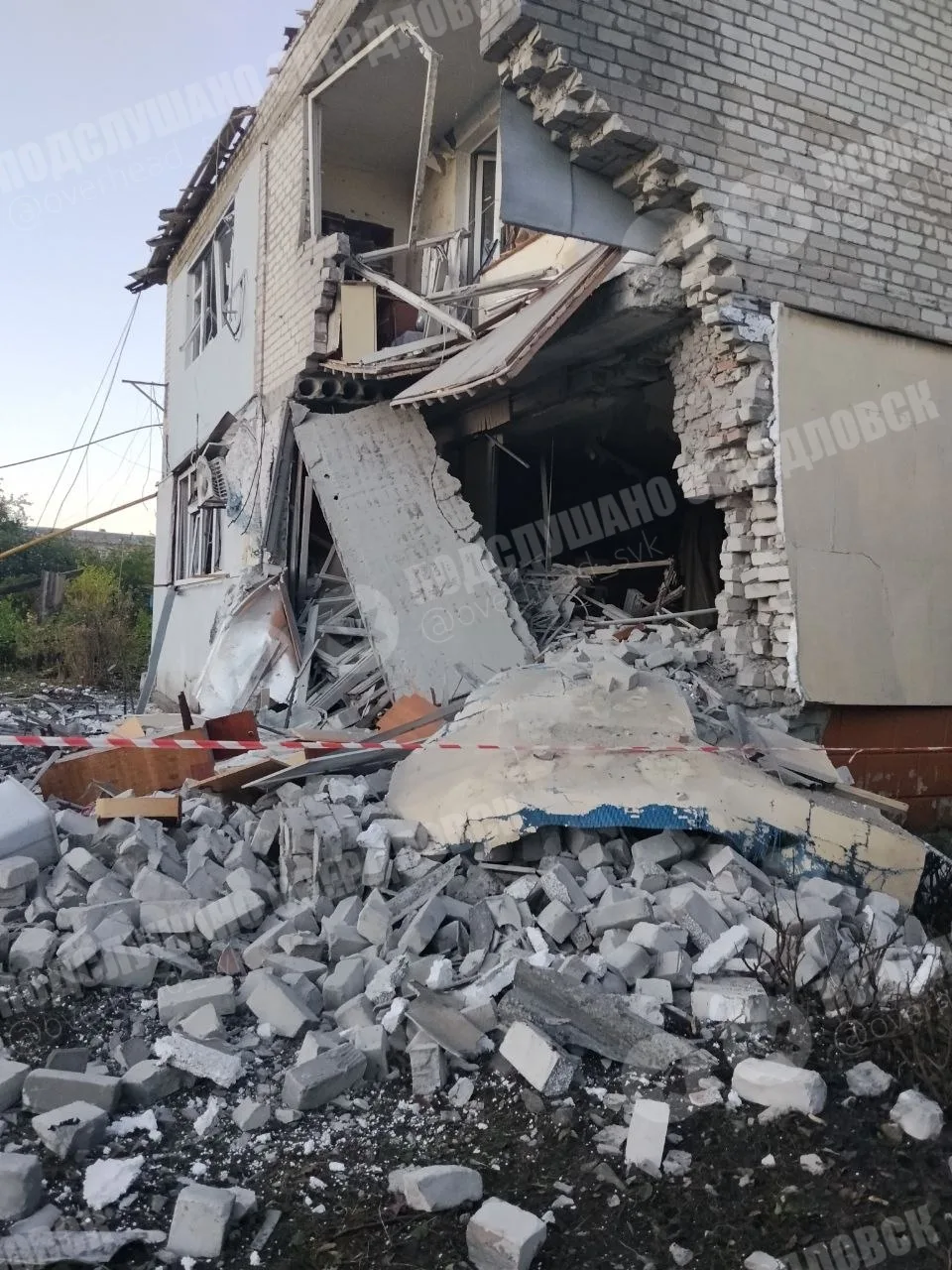 ⚡️ БПЛА ударил по многоквартирному дому в Свердловском районе — ранены два человека
