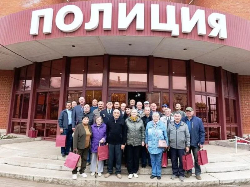 🎉1 октября сотрудники Бирского отдела полиции поздравили ветеранов с Днём пожилых людей