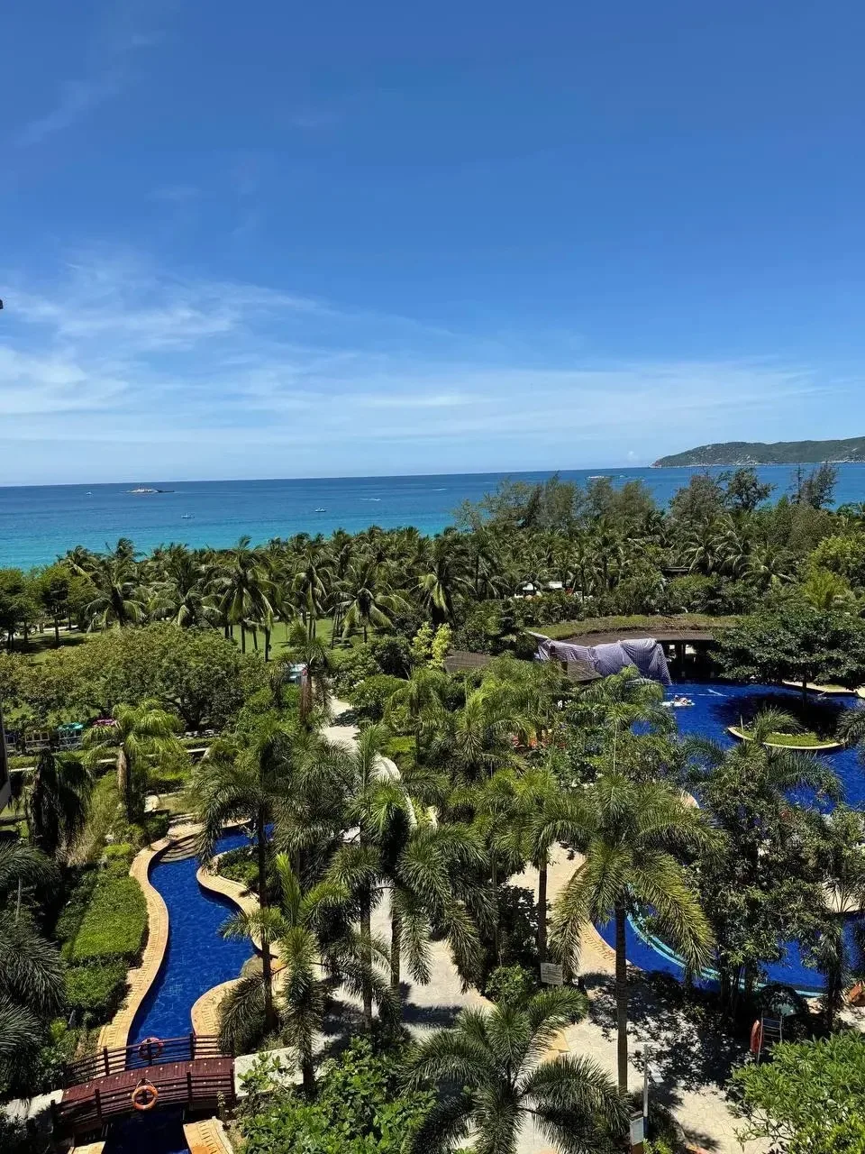 🌴 ХАЙНАНЬ - твой идеальный отдых! 💚

Если хочется красивого моря, комфортного пляжа и развитой инф