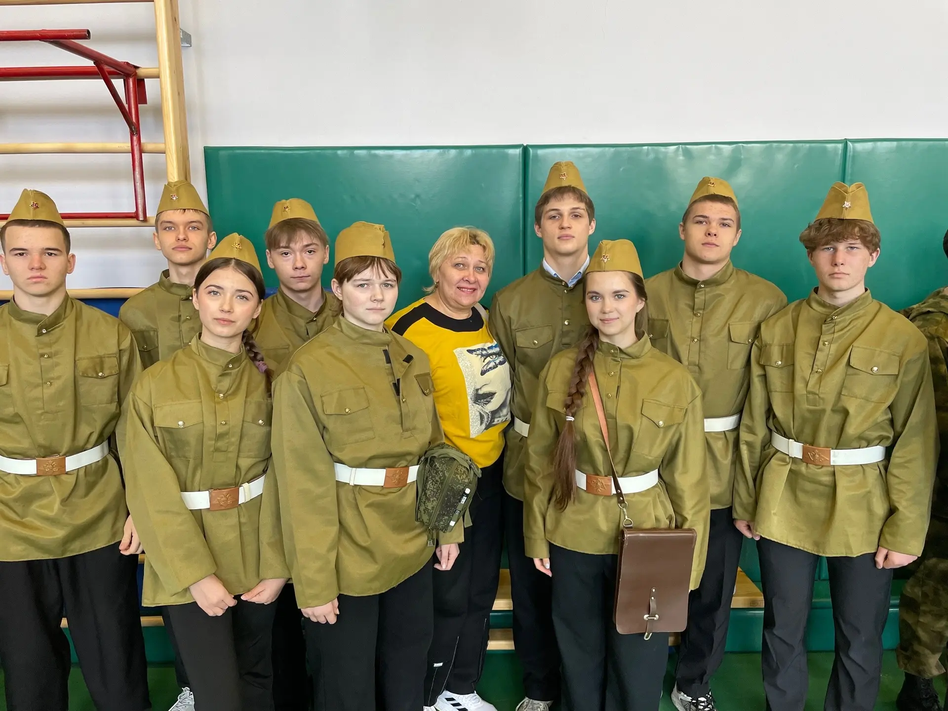 Наши старшие бойцы на «Зарнице 2.0». Болеем за наших🇷🇺