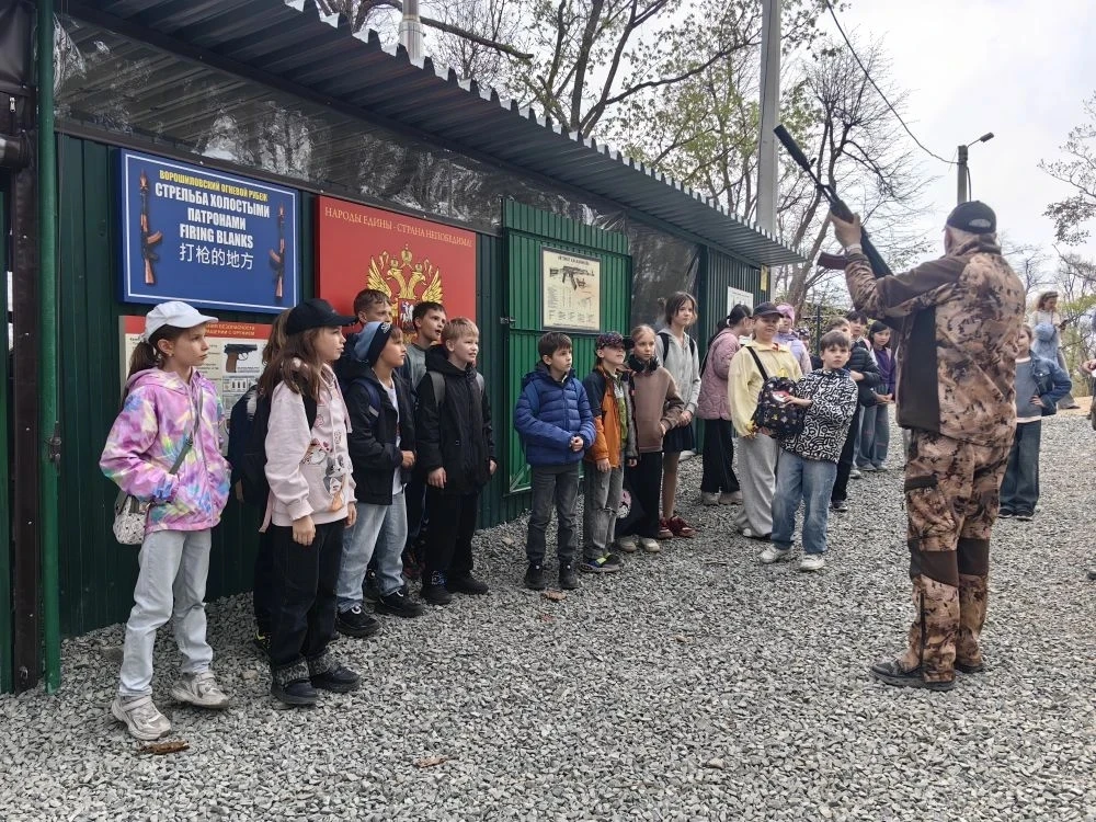 🚀 В преддверии Дня Победы: приключения 3 "В" класса в Парке "Патриот"! 🇷🇺 В канун великого праздника
