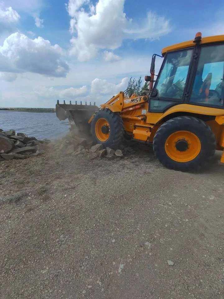 В рамках проведения текущего ремонта на ГТС Акъярского водохранилища для подготовки к п...