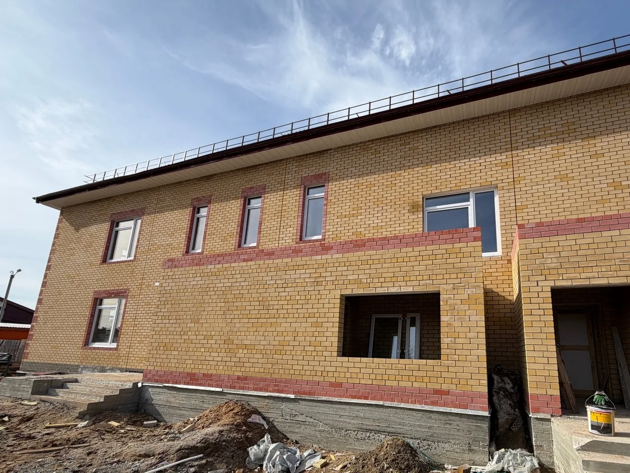 🏗 В селе Усть-Кулом продолжается строительство нового корпуса детского сада.  Новый двухэтажный детс