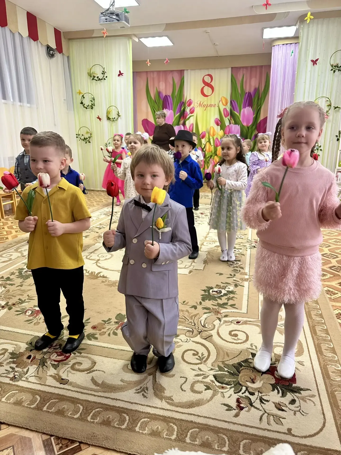 👵👩‍🦰👱‍♀️Бабушки и мамы,