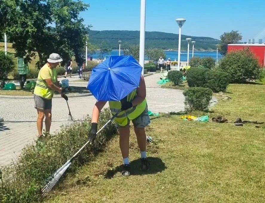 ☀️☂️В борьбе с летним зноем все средства хороши. А как вы спасаетесь от жары?