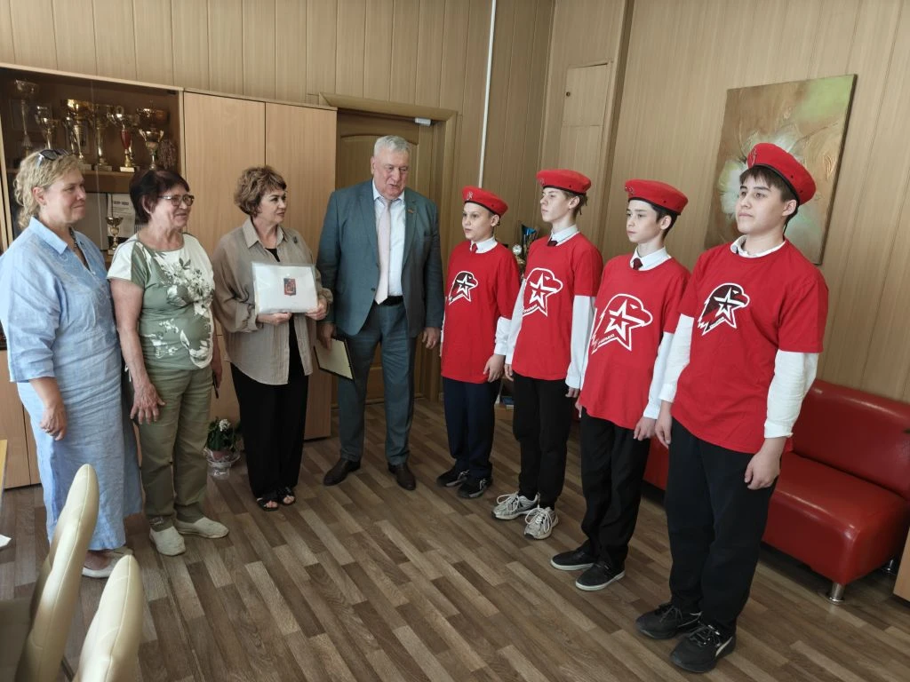 Сегодня к нам в гости приехал сам основатель хосписа имени Анжелы Вавиловой — Владимир Владимирович 
