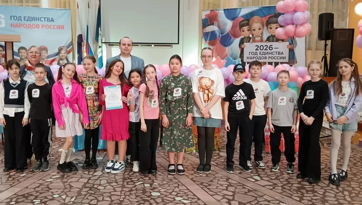 🎭Школьный театральный фестиваль  Благодаря таланту и энтузиазму учителей и учеников начальных классо