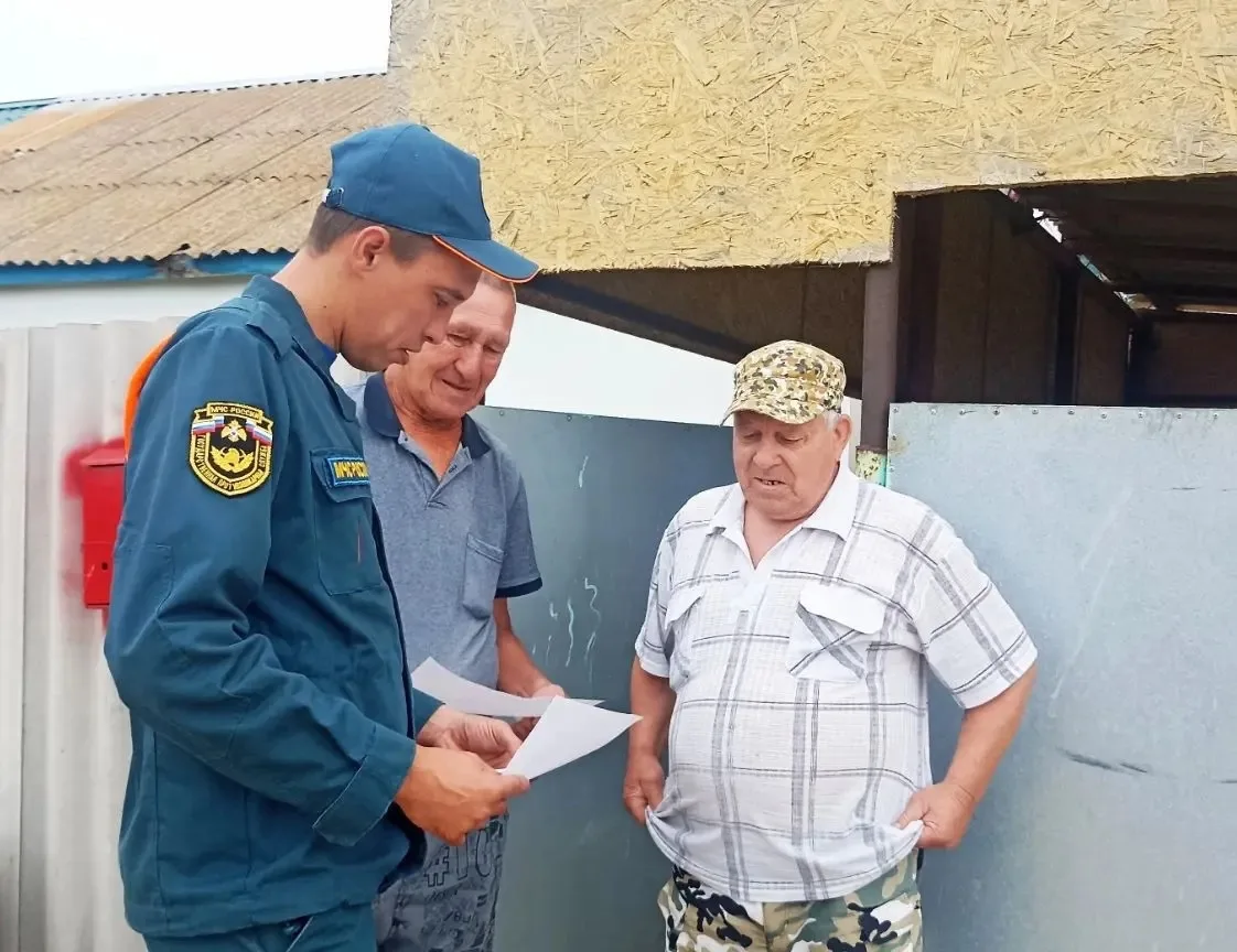 С целью предупреждения пожаров в жилом секторе Лиманского округа сотрудники администрац...