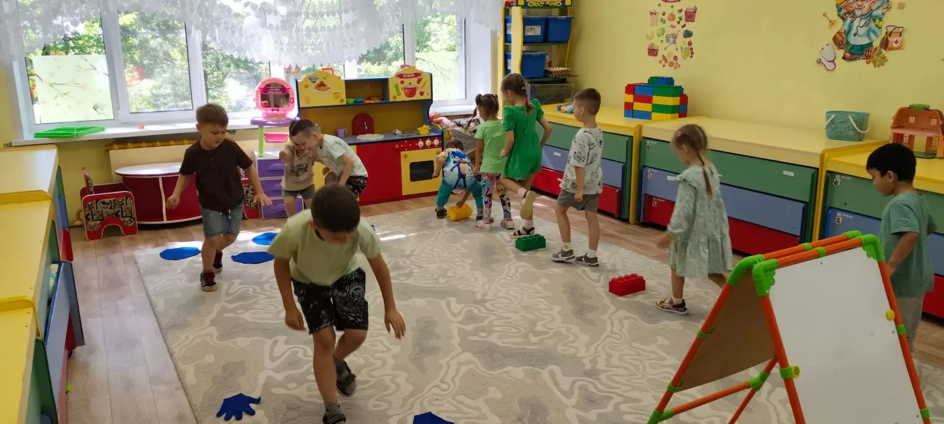 МБОУ СОШ №13 имени В.А. Джанибекова ГОЩ структурное подразделение: «Детский сад «Рябинушка» 
В групп