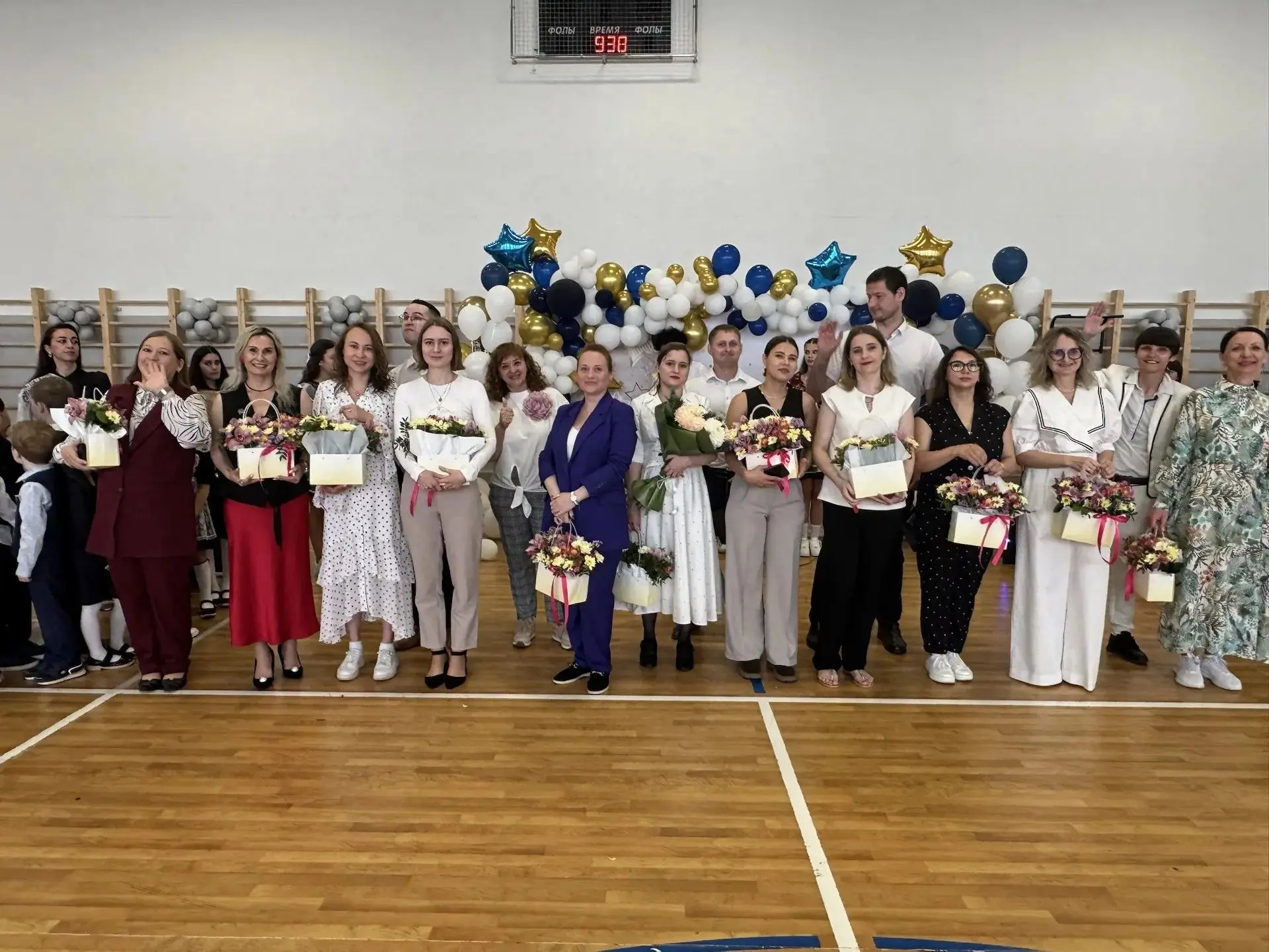 🔔 Последний звонок — начало новой главы!  🎓Сегодня в образовательном центре «Лидер» прозвучал послед