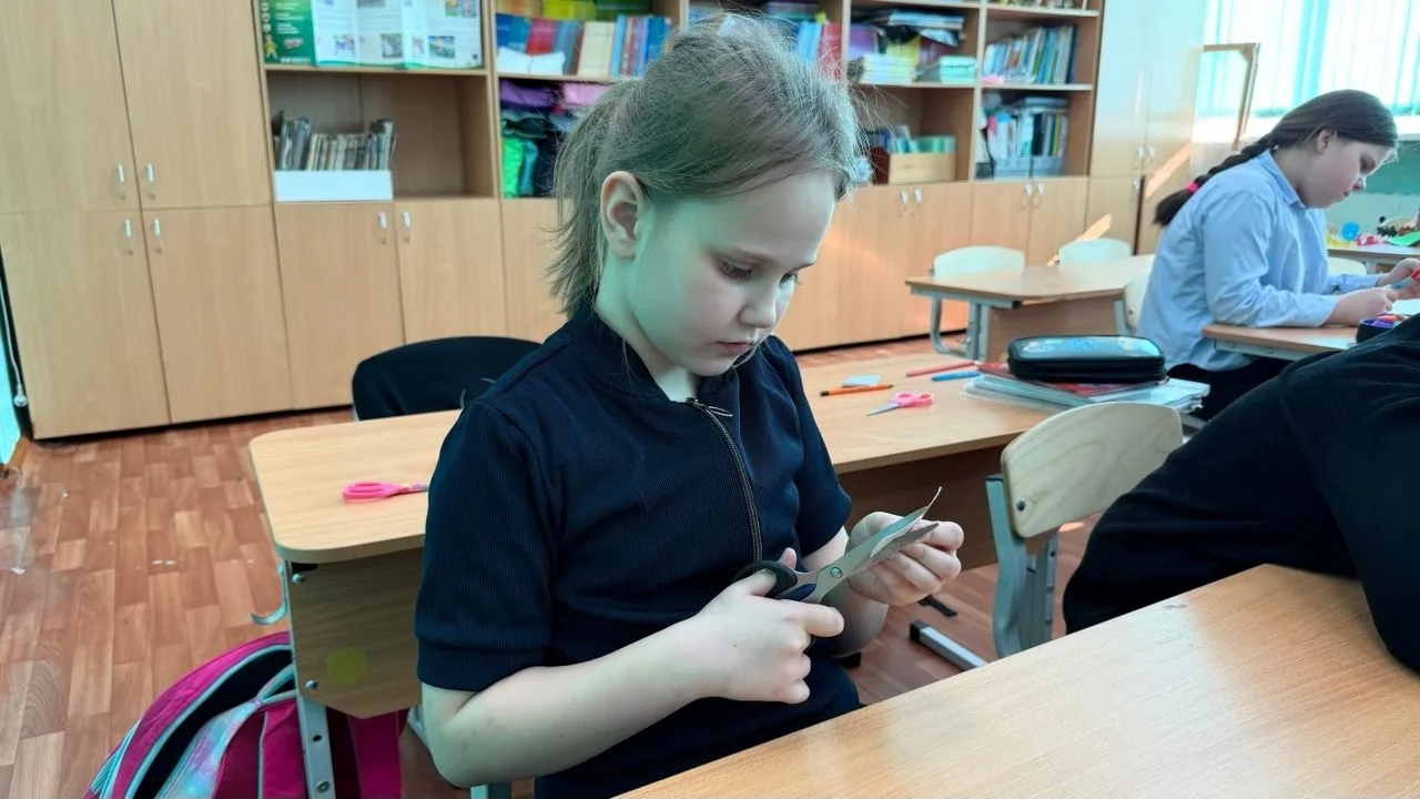 ✨Засветись — стань заметнее на дороге! Сегодня в нашей школе прошёл увлекательный масте...