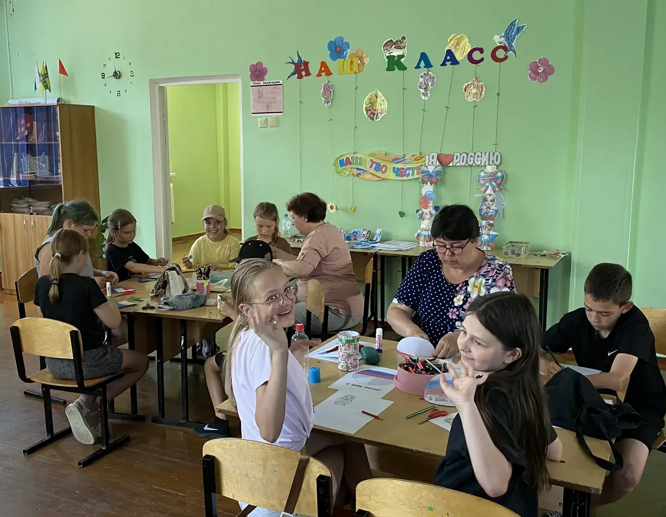 День России уже позади, салюты отгремели, выходные закончились. А у нас в лагере остались не только 