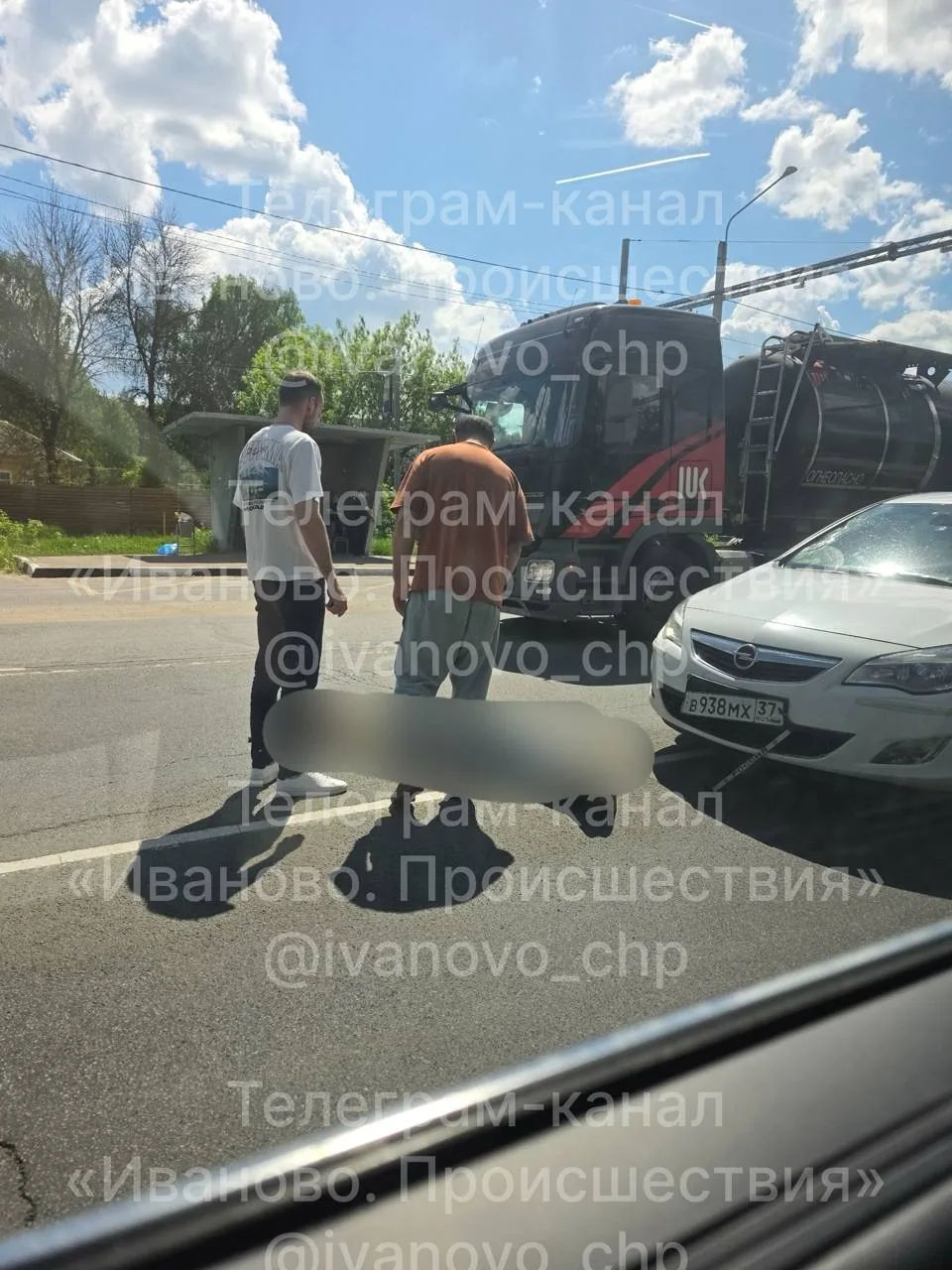 📩📤📥📨✉️На дороге у никульского, сбили пешехода  Проголосовать за канал: голос!  📱Иваново. Происшестви