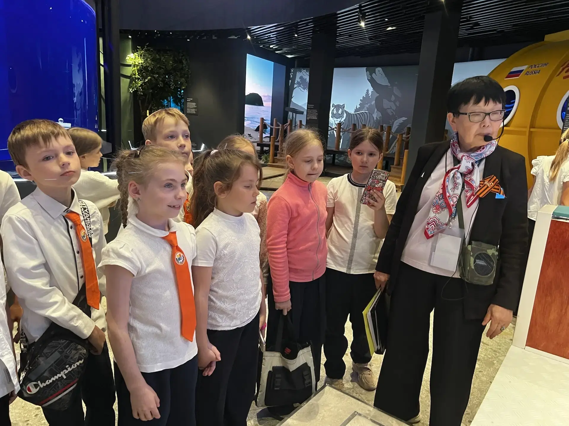 Вчера ученики 2 «А» класса открывали для себя Приморье!   Ребята посетили «Национальный Центр Россия