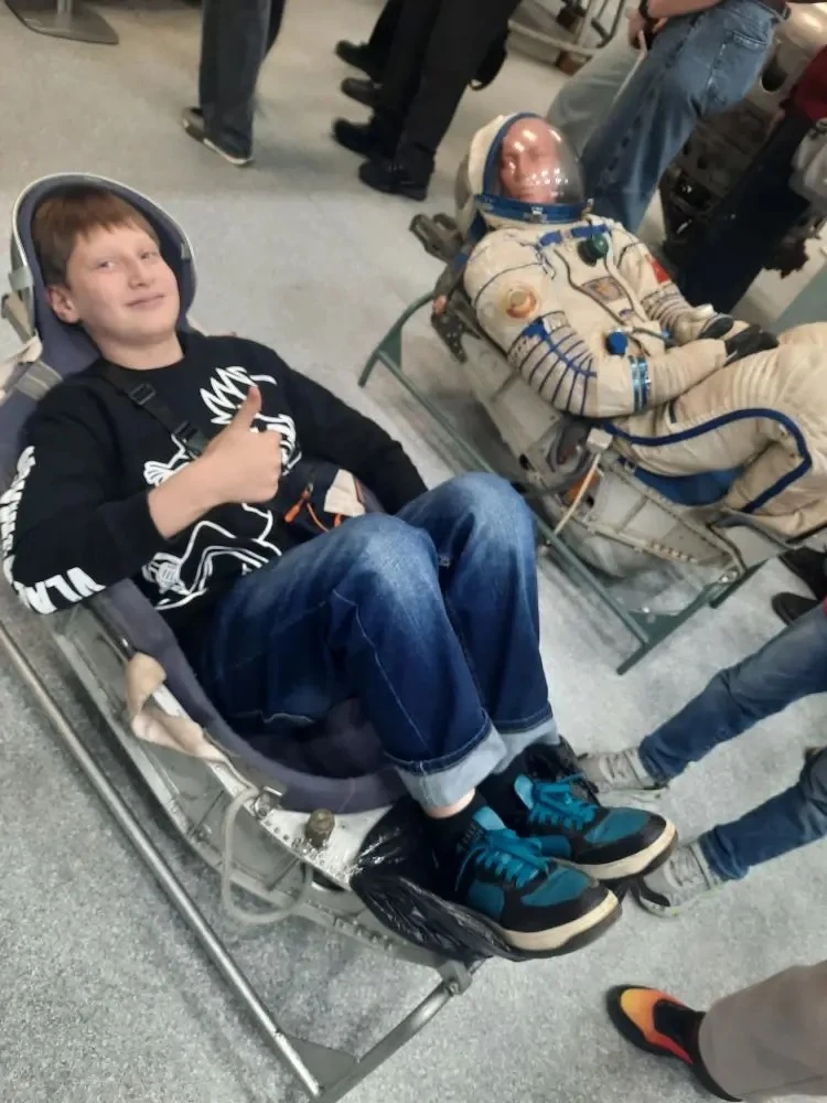 День космонавтики 🚀  На этой неделе ученики 4 и 5 классов нашего центра образования совершили волшеб