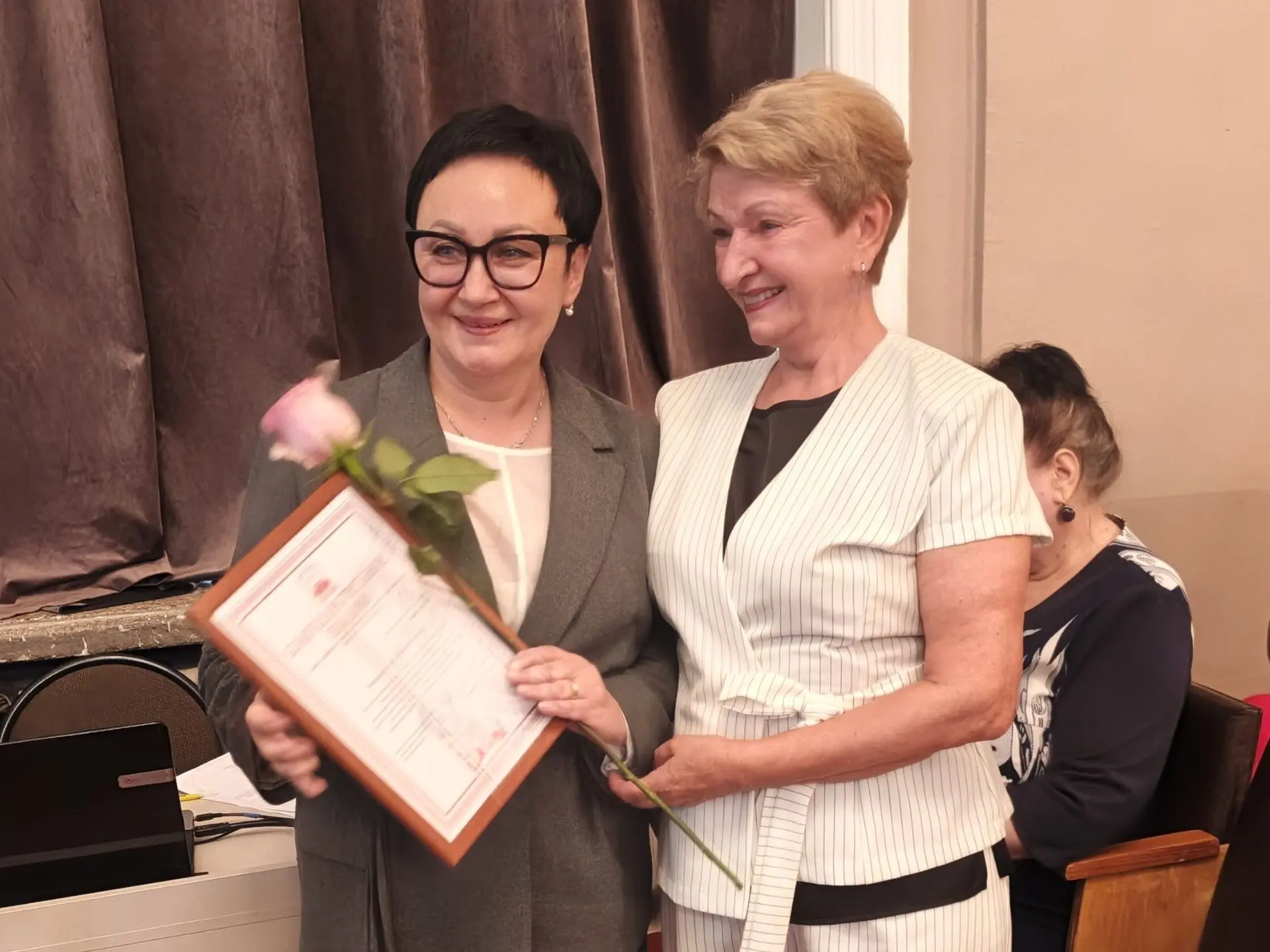 👏 Чествование ветеранов педагогического труда