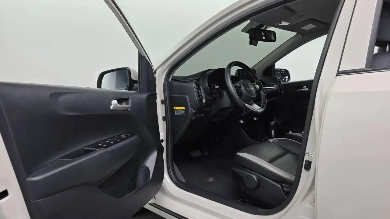 🇰🇷🤝И так же рассмотрели KIA Morning проходного года, но тоже с небольшим пробегом  — 1.0л., бензин, 