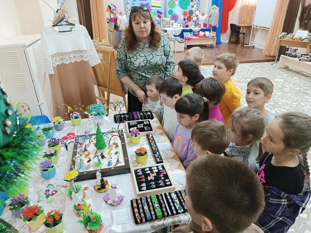 💢Отчётная выставка декоративно-прикладного и технического творчества стала не только площадкой демо
