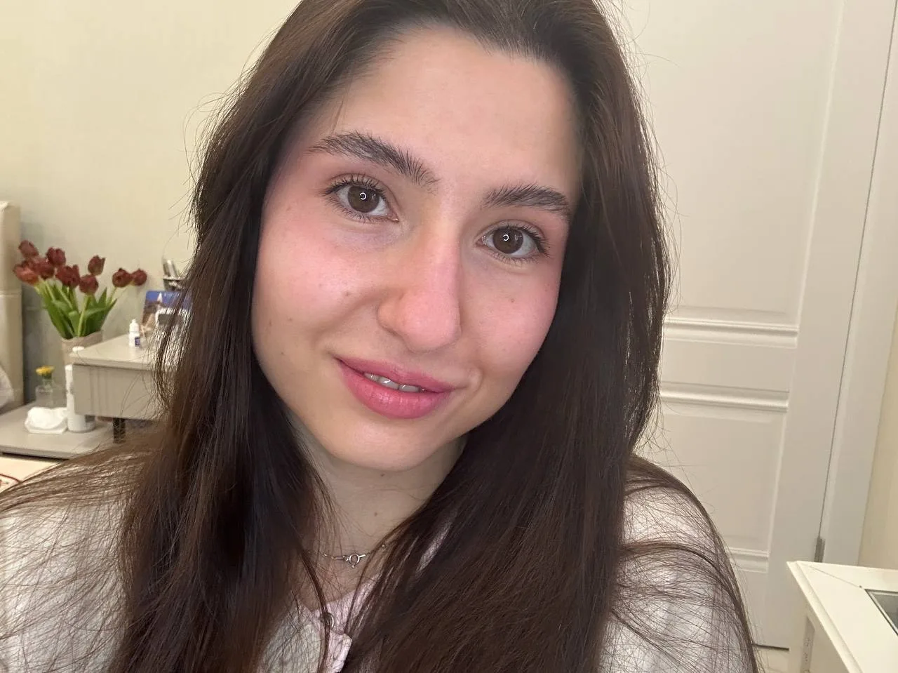 Первое удачное средство из бокса - миниатюра тинтера от KRYGINA cosmetics 🌺   Мне достался просто ид