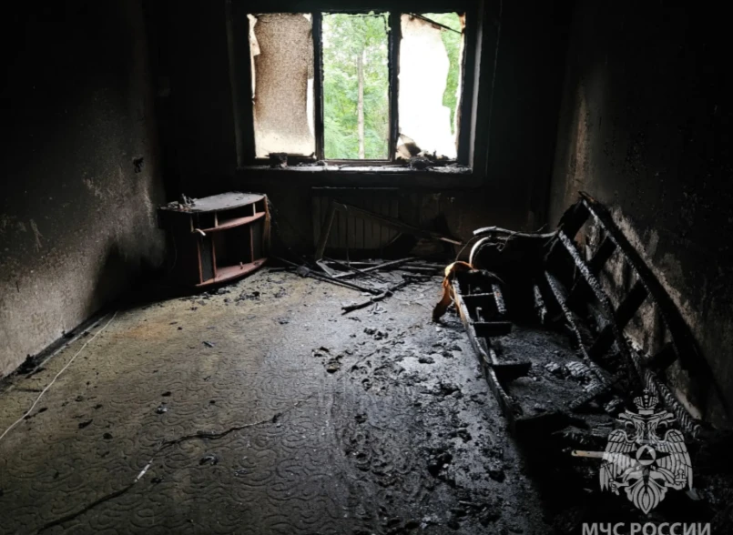 🔥 12-летняя ростовчанка чуть не спалила квартиру, пытаясь сжечь учебник