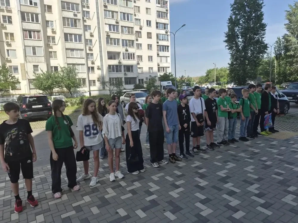 🇷🇺 Настоящее дело для настоящих героев! 💪  25 мая ученики 6 классов в рамках социального партнерства