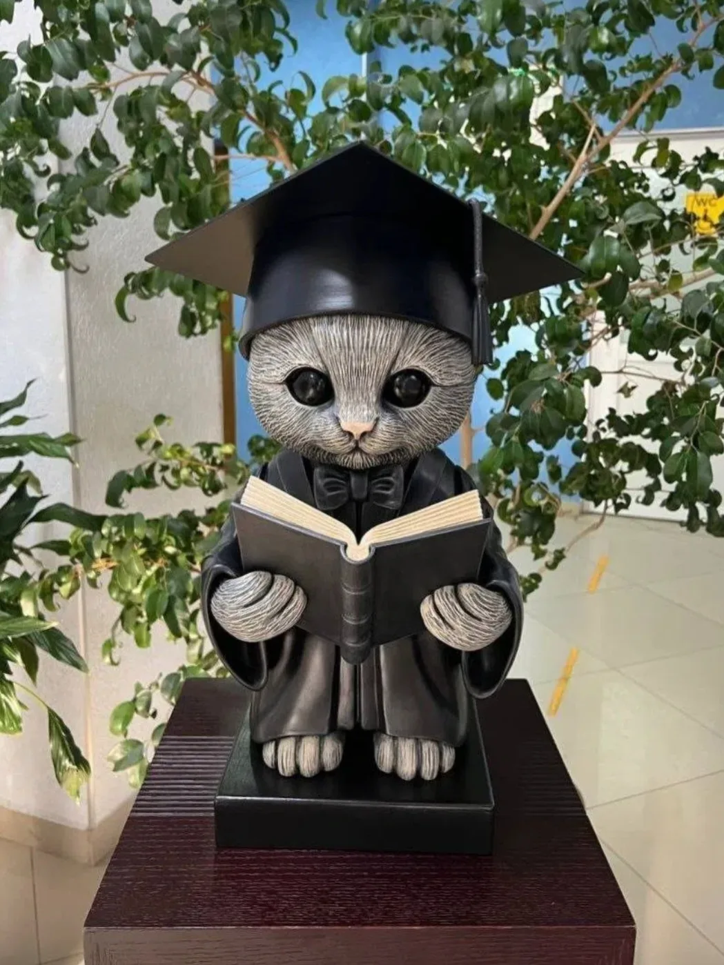 Доброе утро, #РУДНСочи! ☀️

🐱Одни студенты в самой гуще сессии: зубрят билеты, обсуждают сложные во