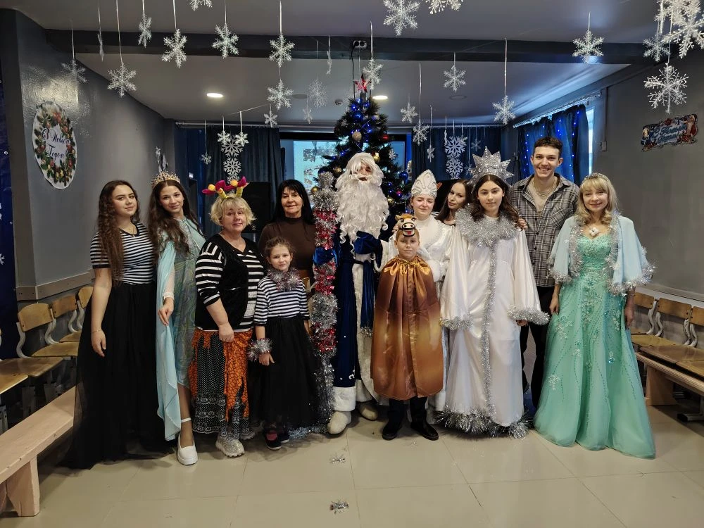 🎭 С ВСЕМИРНЫМ ДНЁМ  ТЕАТРА!  🧑‍🎓 Театр — это разговор без переводчиков и встреча, после которой мир 
