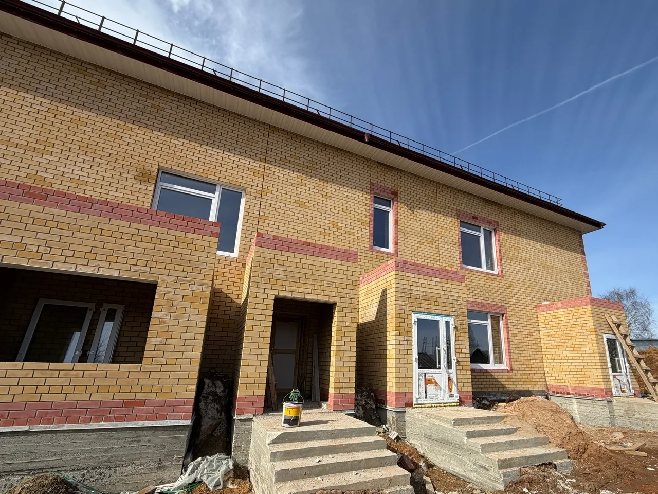 🏗 В селе Усть-Кулом продолжается строительство нового корпуса детского сада.  Новый двухэтажный детс