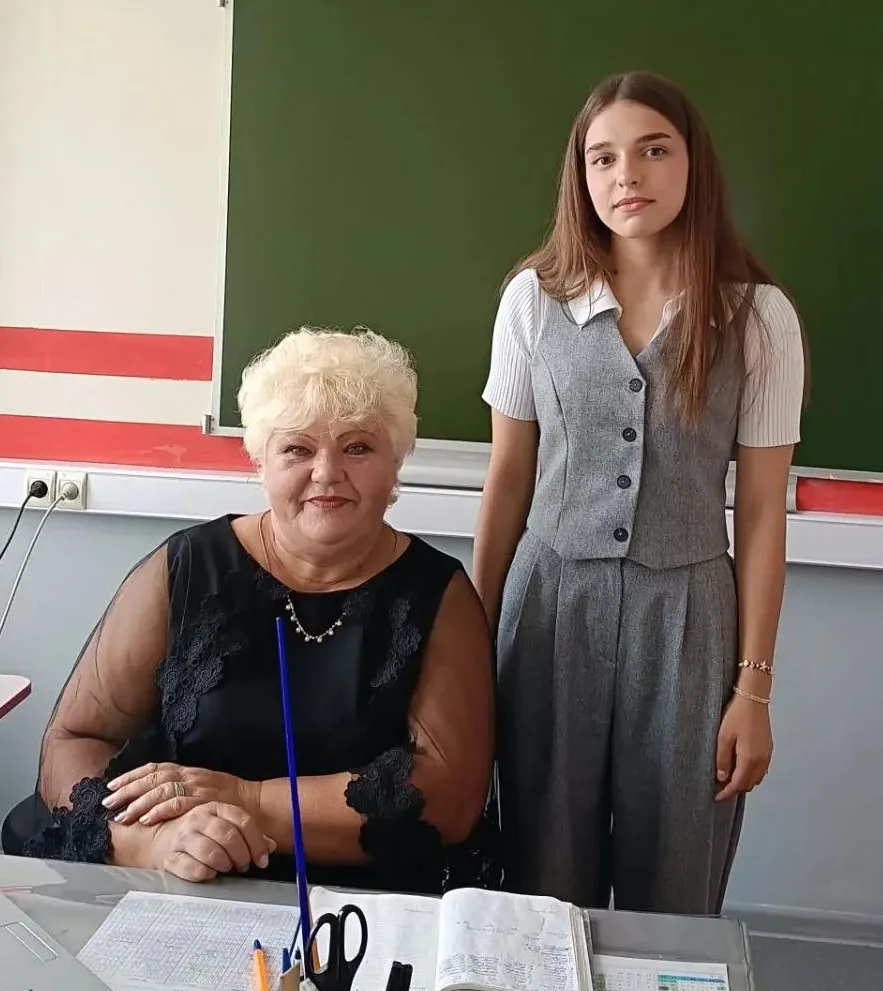 От всей души поздравляем  Ермакову Валентину Николаевну, учителя   основ безопасности и...