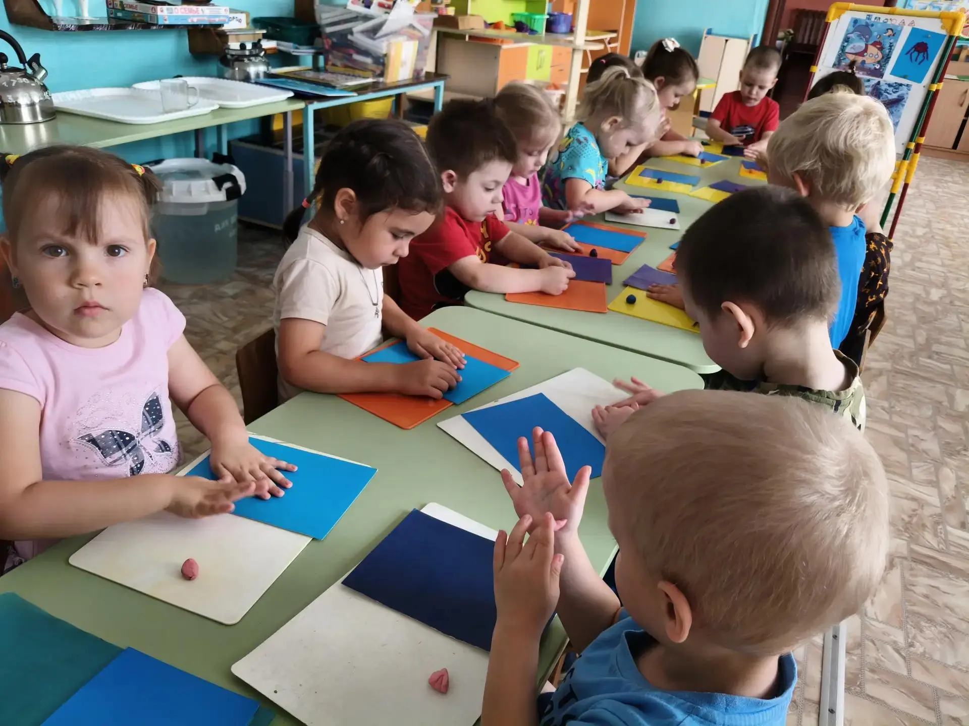 🪼«Весёлые медузы».🪼
Ребята группы "Сказка" совершили путешествие в подводное морское царство. 🐠🦑