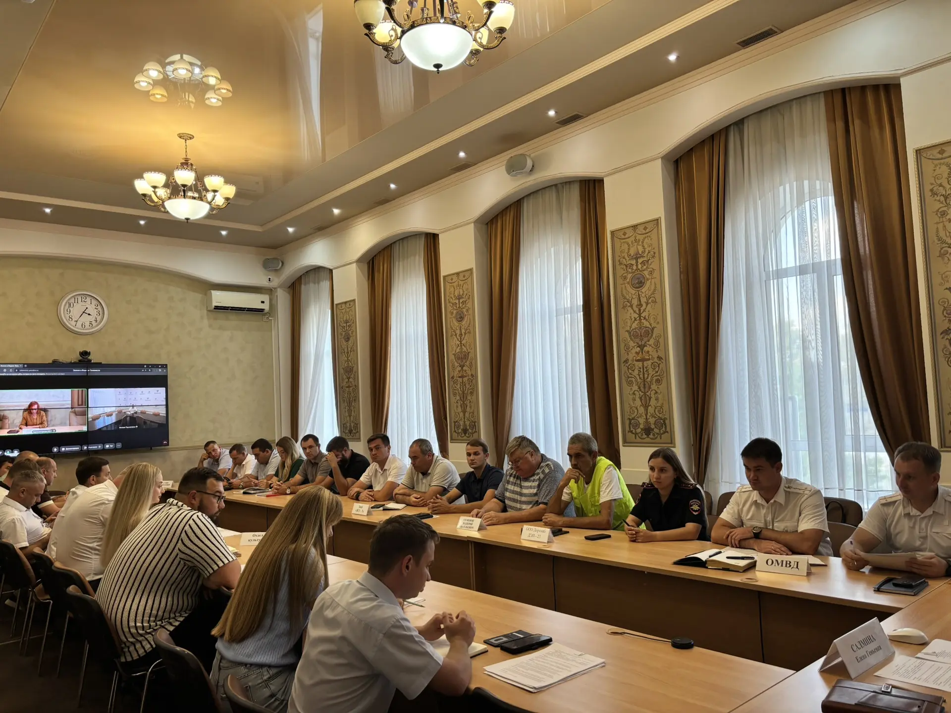 🚦Сегодня состоялось заседание   комиссии по безопасности дорожного движения, которое п...