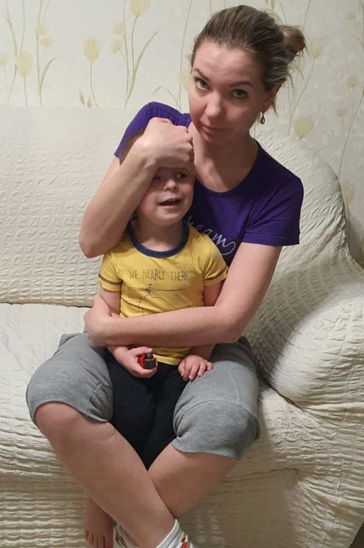 🔴 Самый надёжный "захват"( на фото) маленького ребёнка для любой неприятной процедуры,...