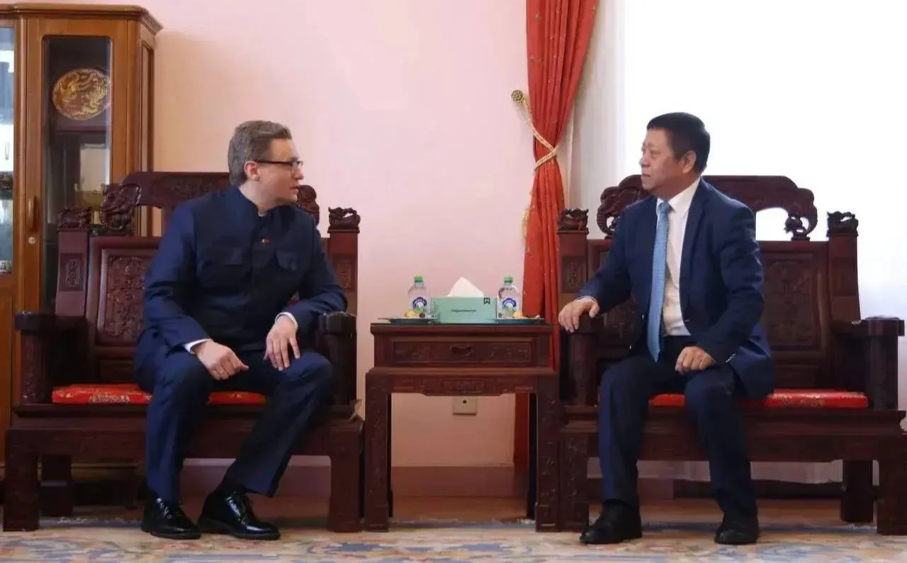 🇷🇺🇨🇳 Доброе утро!

Вологодчина открывает новую страницу международного гуманитарного сотрудничес