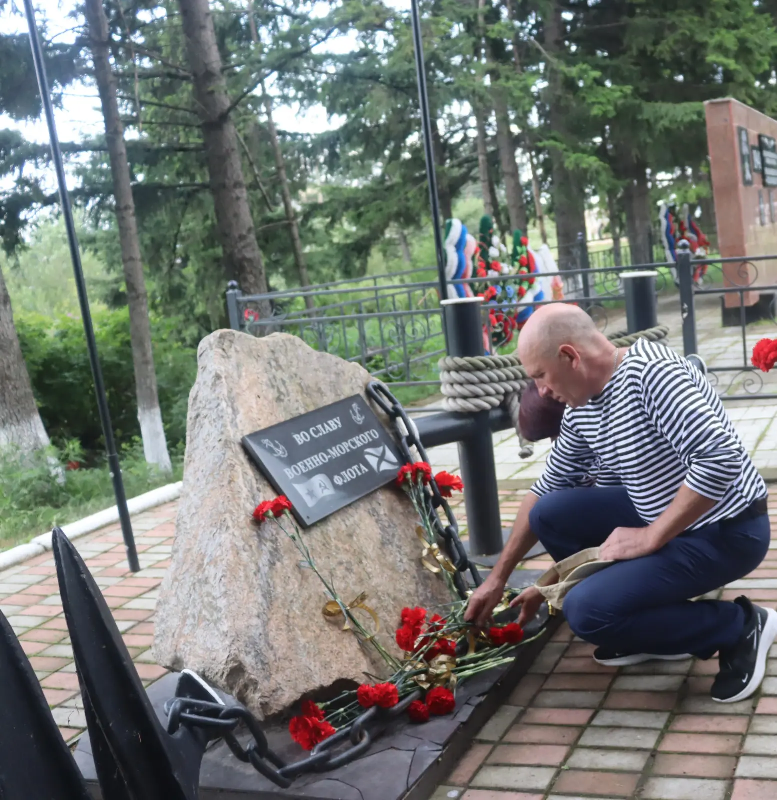 С нами Бог и Андреевский флаг!