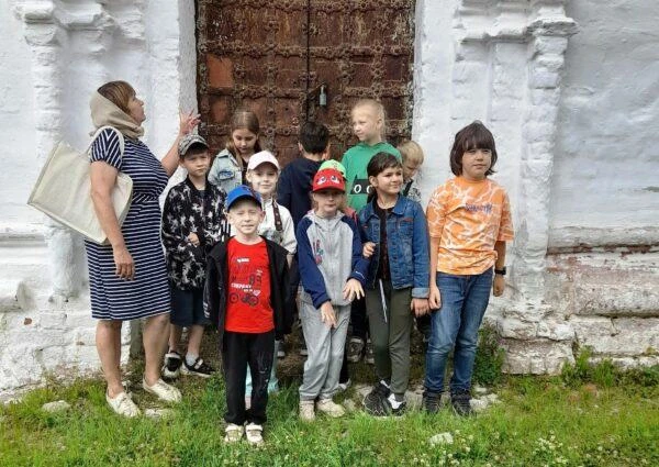 Ура, каникулы: День дружбы в лагере «Солнечный» прошел ярко и весело

В летнем оздоровительном лагер